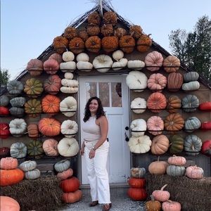 Meet your Posher, Christine